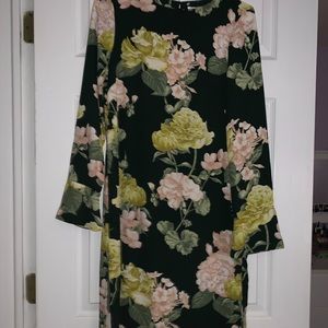 Flowy long sleeve floral midi dress, never worn.